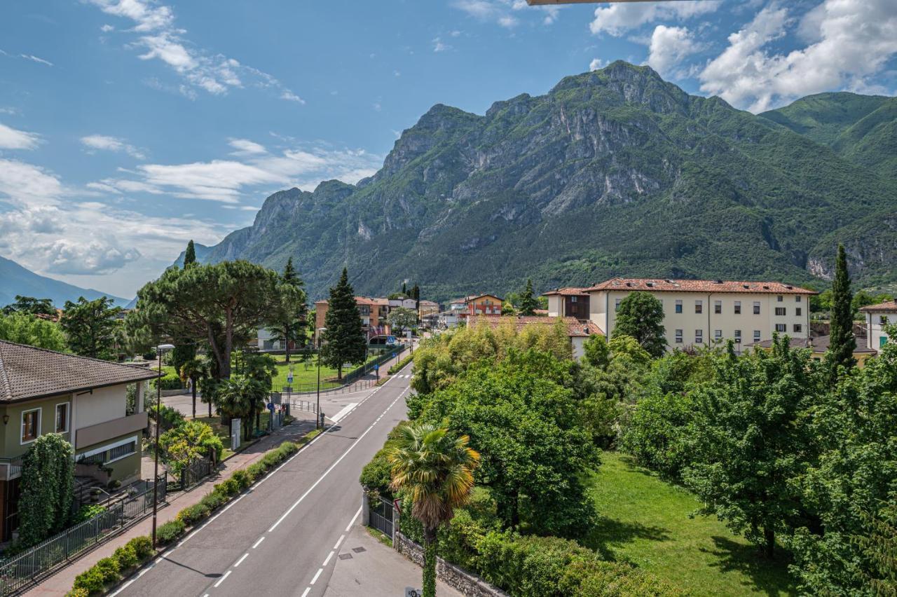 Hotel Rudy Riva del Garda Esterno foto