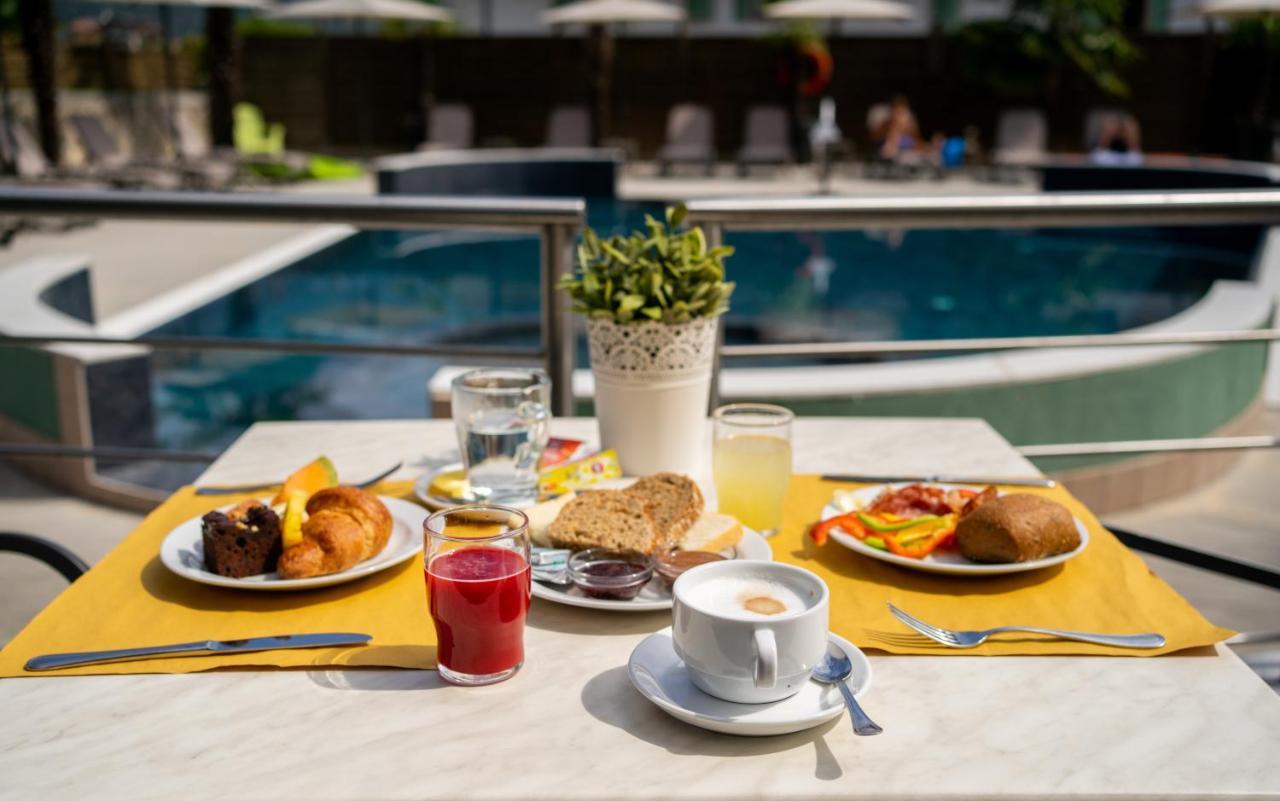 Hotel Rudy Riva del Garda Esterno foto