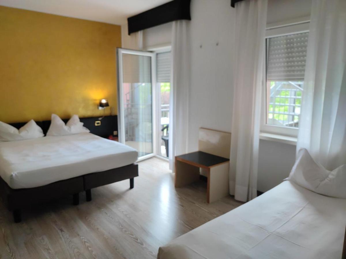 Hotel Rudy Riva del Garda Camera foto